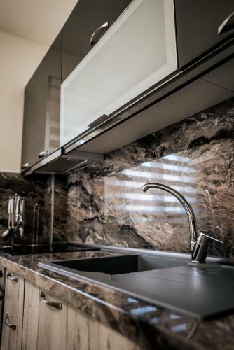 Emerald Luxury Apartments