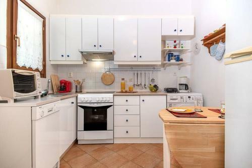 Onar Seafront Maisonette
