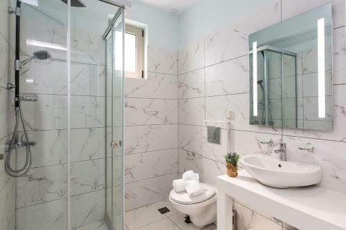 Villa Vera - With Private Heated Pool & Jacuzzi