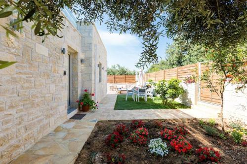 Villa Vera - With Private Heated Pool & Jacuzzi
