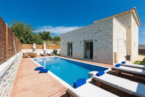 Villa Vera - With Private Heated Pool & Jacuzzi