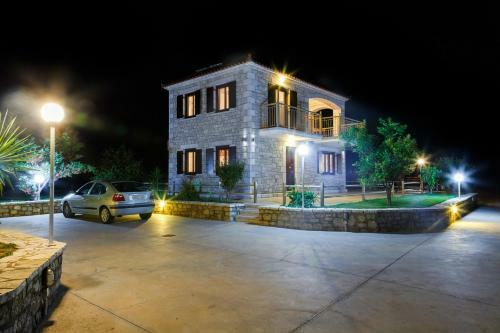 Glyfada Villas