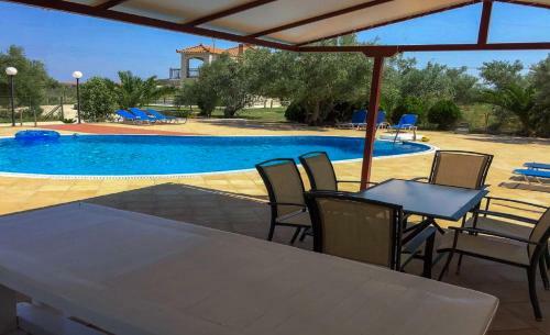 Glyfada Villas ||