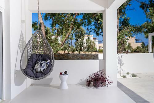 Constantinos Villa, Sublime Island ?scape!