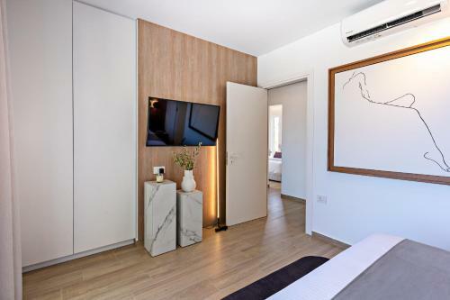 Constantinos Villa, Sublime Island ?scape!