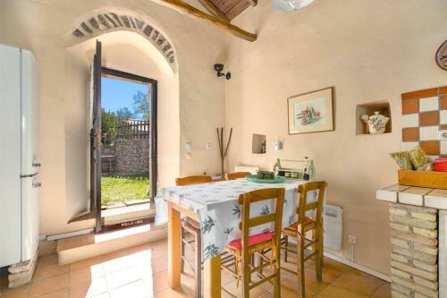 Myrtilo Traditional Stone House !!!