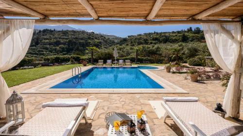 Chania Secluded Retreat - Kallithea Luxury Villa