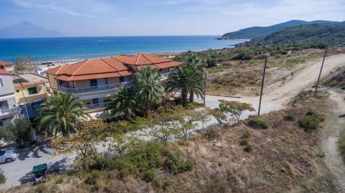 Erifili At Sarti Beach Apartments & Studios