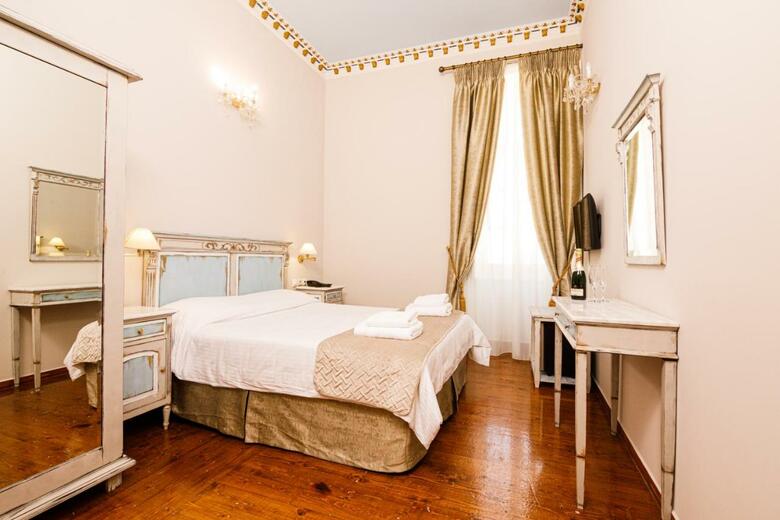 Konstantinos Palaiologos Hotel