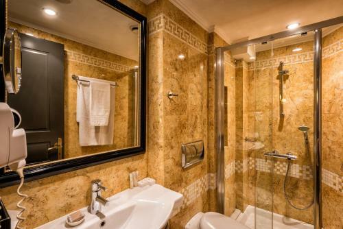 Maison Grecque Hotel Extraordinaire