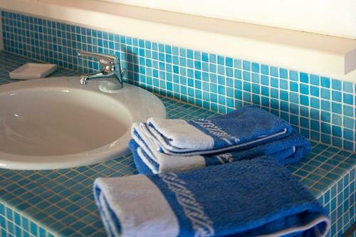 Paxos' Villa - Pool & AC