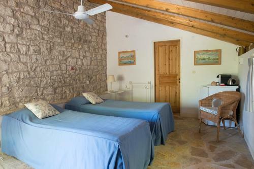 Paxos' Villa - Pool & AC