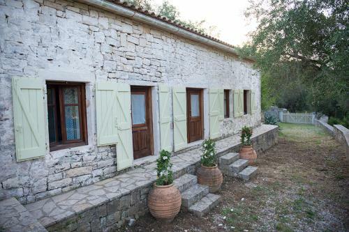 Paxos' Villa - Pool & AC