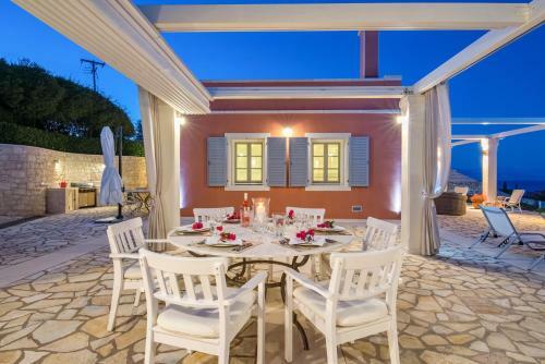 Perseus Villa