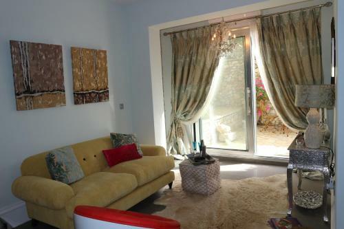 Hostal Opera House Paxos