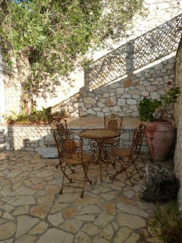 Hostal Opera House Paxos