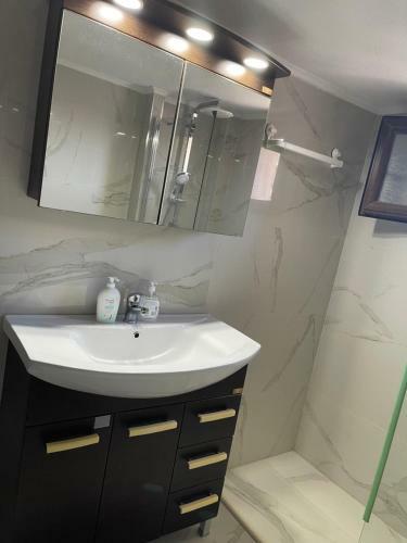 Luxury And Sunny Apartment 350 Mts From The Beach!!