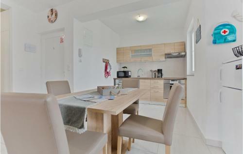 Awesome Apartment In Vrsi Mulo With Wifi And 1 Bedrooms