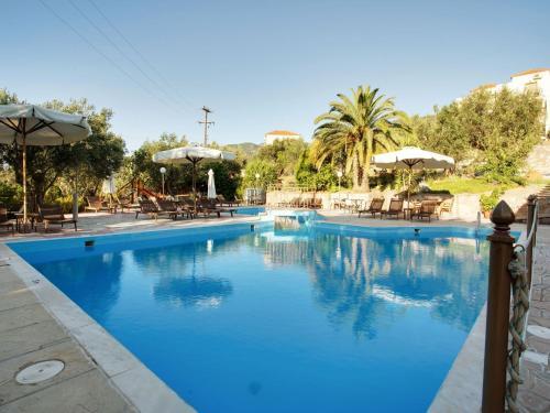 Classy Apartment In Lesvos Island With Swimming Pool