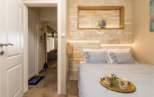 Amazing Apartment In Gajac With 2 Bedrooms