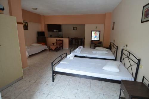 Hostal Kardanis House