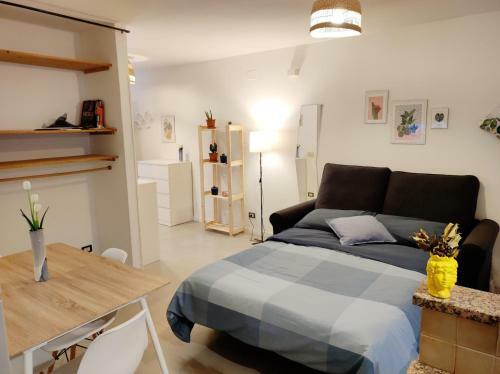 Apartamento Loft Con Cortiletto - 100 Meters From The Beach