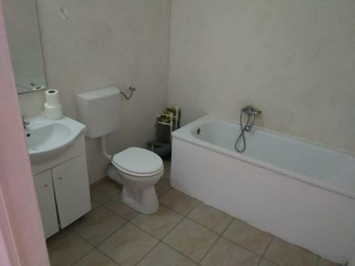 Hostal Thai House