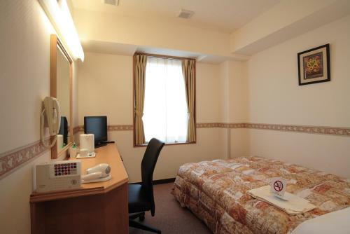 Hotel Life Inn Katsuta Station West