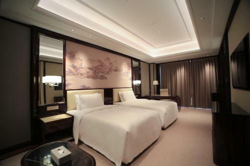 Wyndham Grand Tongren Downtown Hotel