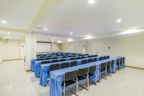 Urba Hotel Huayuan Subway Station