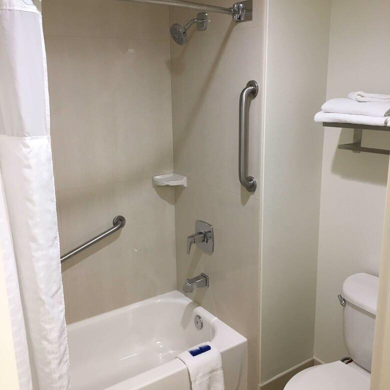 Hotel Comfort Inn Central Paradise