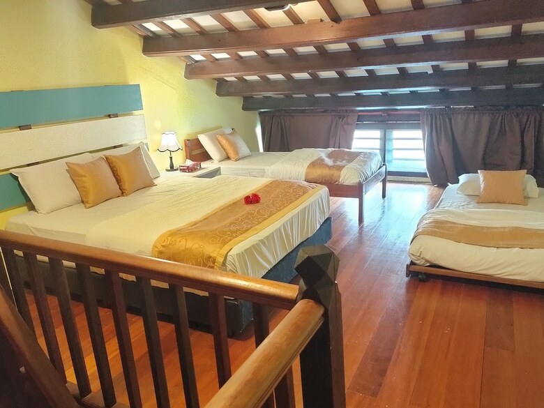 Hostal Lang Hoose