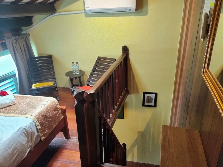 Hostal Lang Hoose
