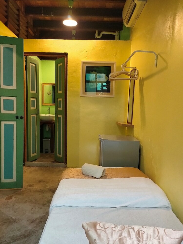 Hostal Lang Hoose