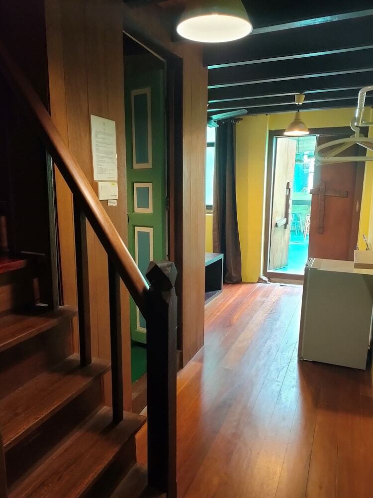 Hostal Lang Hoose