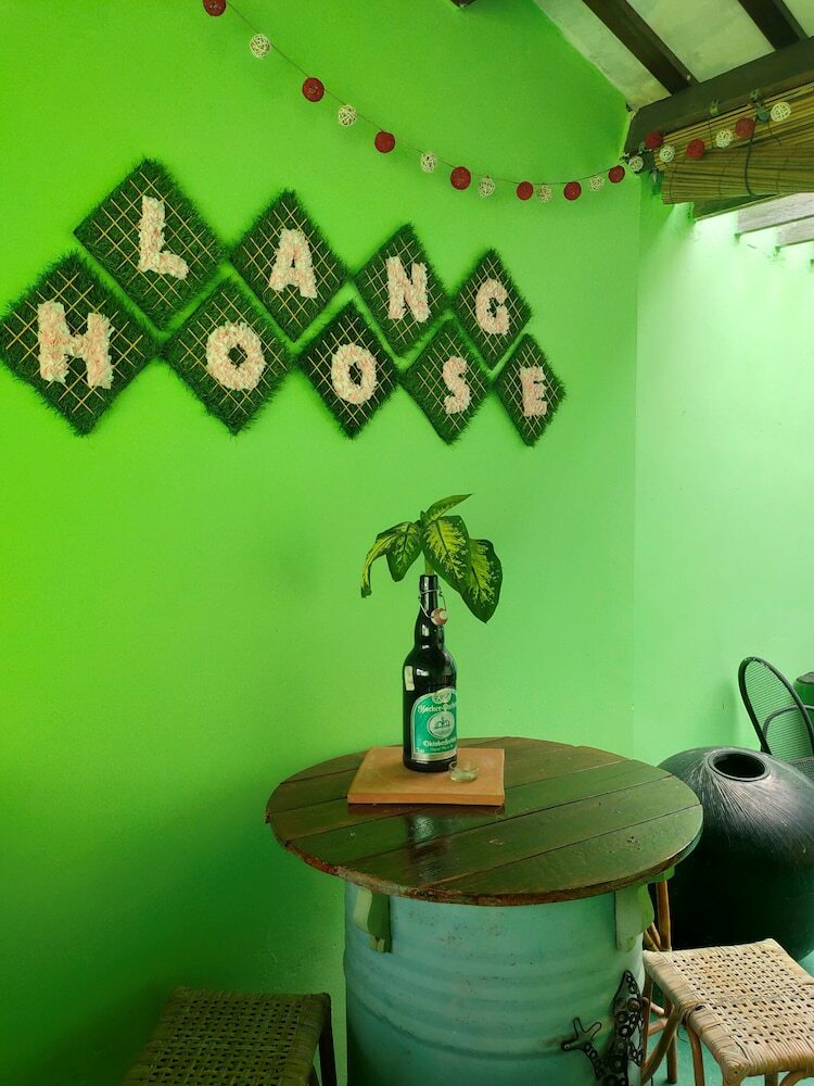 Hostal Lang Hoose