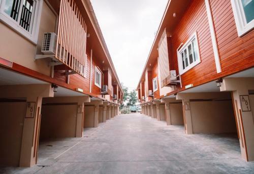 Hotel Tripletreesvillage
