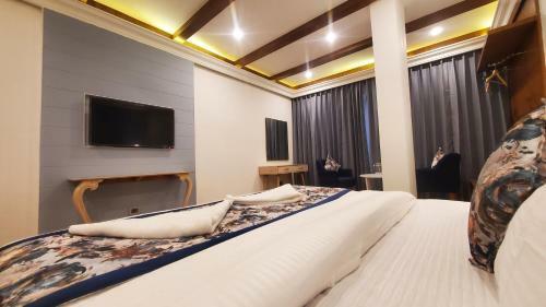 Hotel Sapling By Lujo Grand
