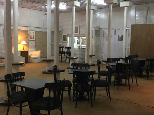 Hakman's Hotel