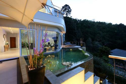 Villa Beyond-namaste 15 Bedroom Fully Staffed Seaview Villa