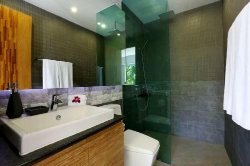 Villa Beyond-namaste 15 Bedroom Fully Staffed Seaview Villa
