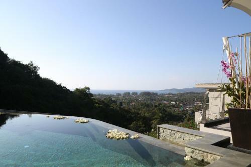 Villa Beyond-namaste 15 Bedroom Fully Staffed Seaview Villa