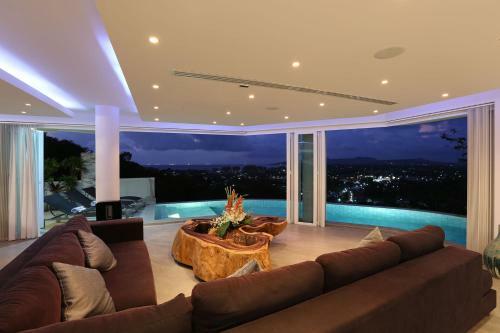 Villa Beyond-namaste 15 Bedroom Fully Staffed Seaview Villa