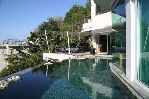 Villa Beyond-namaste 15 Bedroom Fully Staffed Seaview Villa