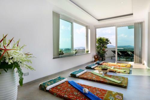 Villa Beyond-namaste 15 Bedroom Fully Staffed Seaview Villa