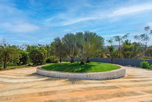 Villa Saffronstays Palm Paradise