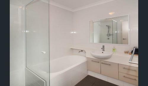 Villa Surfside 4