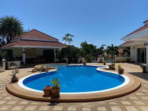 Rachawadee Villa