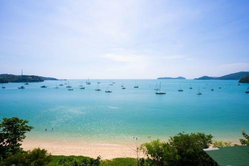 Phuket Beachside