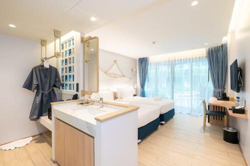 Hotel Panwaburi Beachfront Resort - Sha Extra Plus